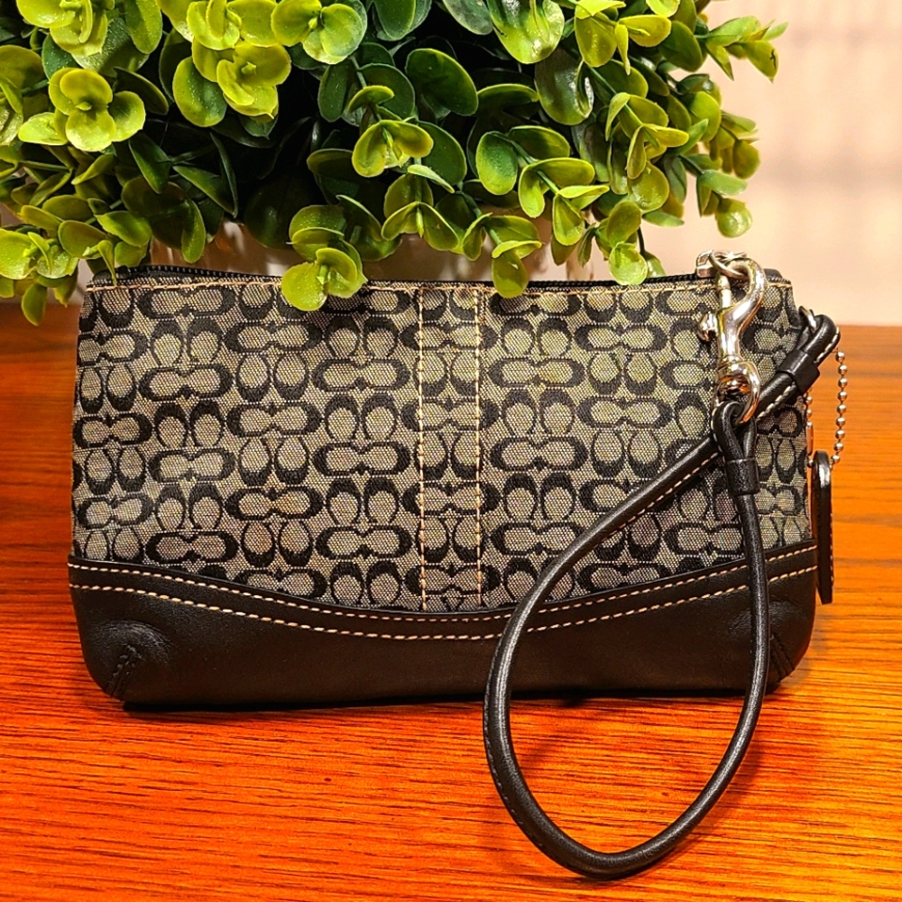 Coach Signature "C" Black Wristlet - Picture 1 of 5